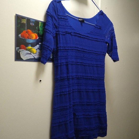 Le Chateau dress - Picture 2 of 7